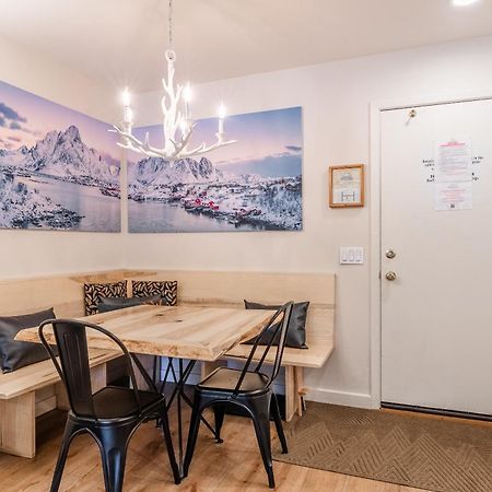 Fully Renovated! St Anton #17 Ski In Ski Out 1 Bedroom 1 Bathroom Condo! Sleeps Up To 4! Mammoth Lakes Buitenkant foto