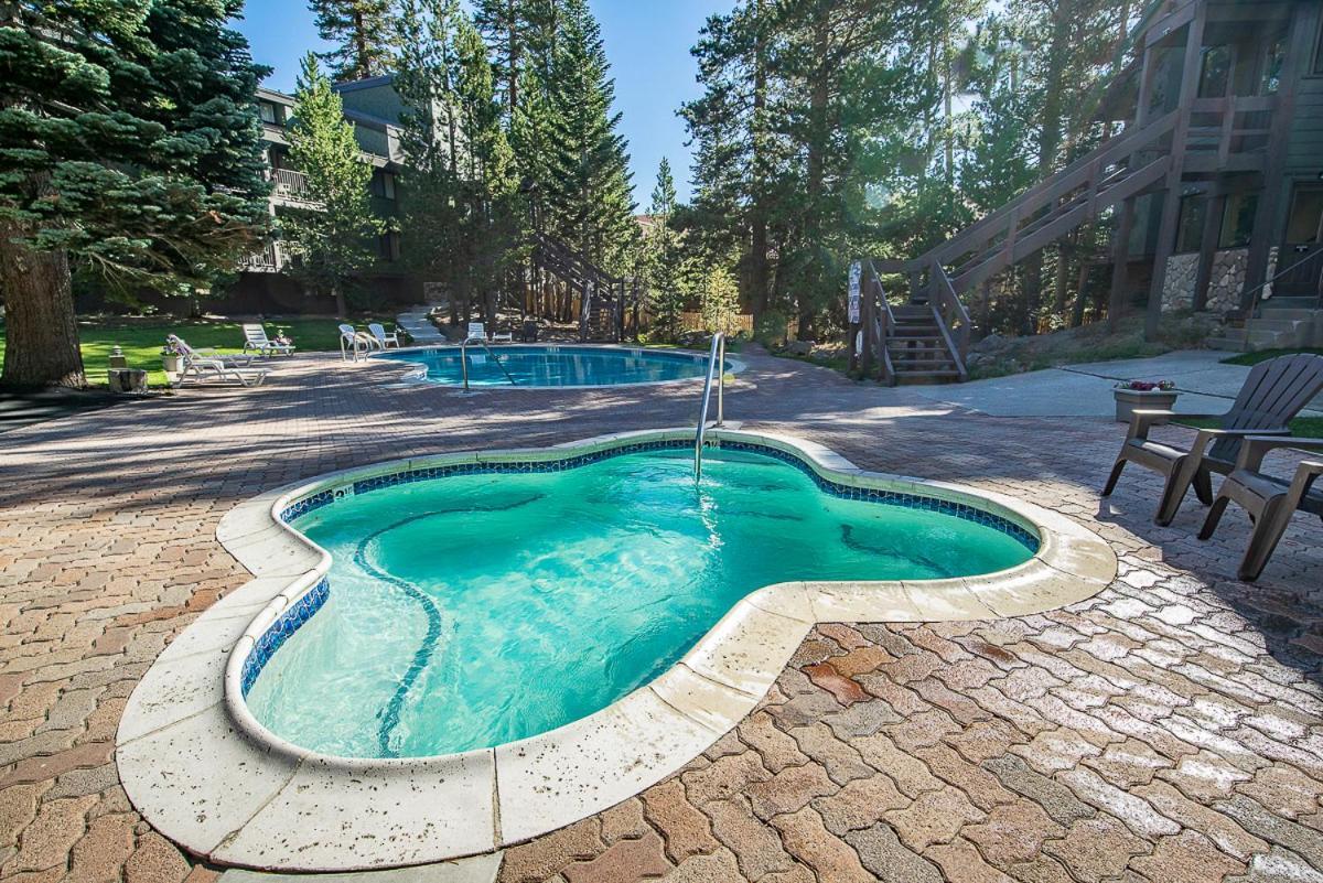 Fully Renovated! St Anton #17 Ski In Ski Out 1 Bedroom 1 Bathroom Condo! Sleeps Up To 4! Mammoth Lakes Buitenkant foto