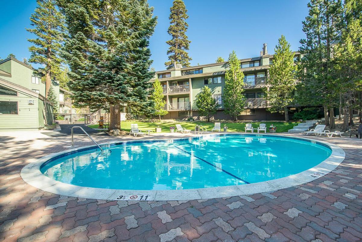 Fully Renovated! St Anton #17 Ski In Ski Out 1 Bedroom 1 Bathroom Condo! Sleeps Up To 4! Mammoth Lakes Buitenkant foto