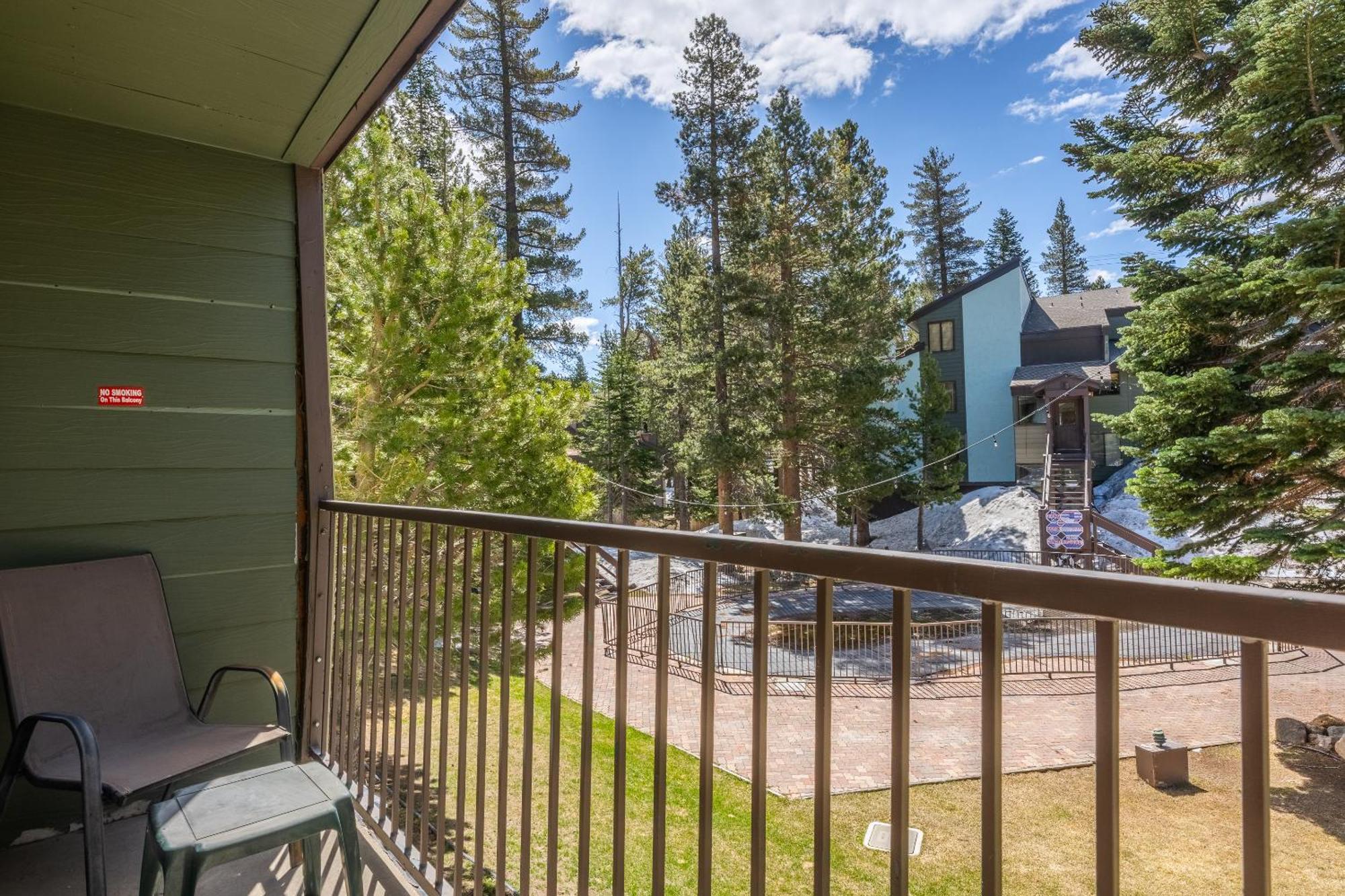 Fully Renovated! St Anton #17 Ski In Ski Out 1 Bedroom 1 Bathroom Condo! Sleeps Up To 4! Mammoth Lakes Buitenkant foto
